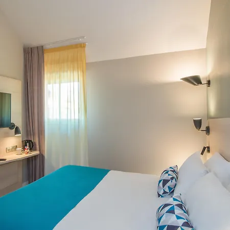 Aparthotel Appart'city Confort Saint Roch 3*