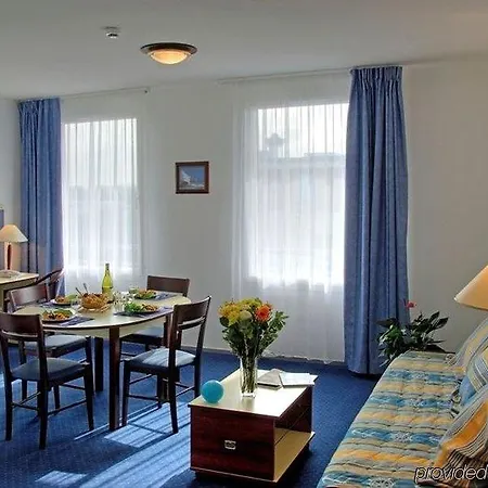 Aparthotel Appart'city Confort Saint Roch 3*