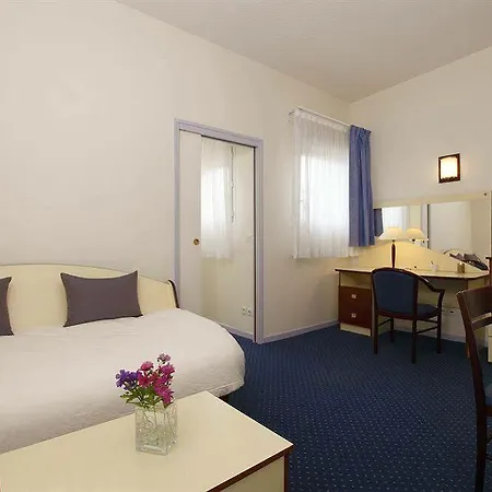 Appart'city Confort Saint Roch Aparthotel 3*
